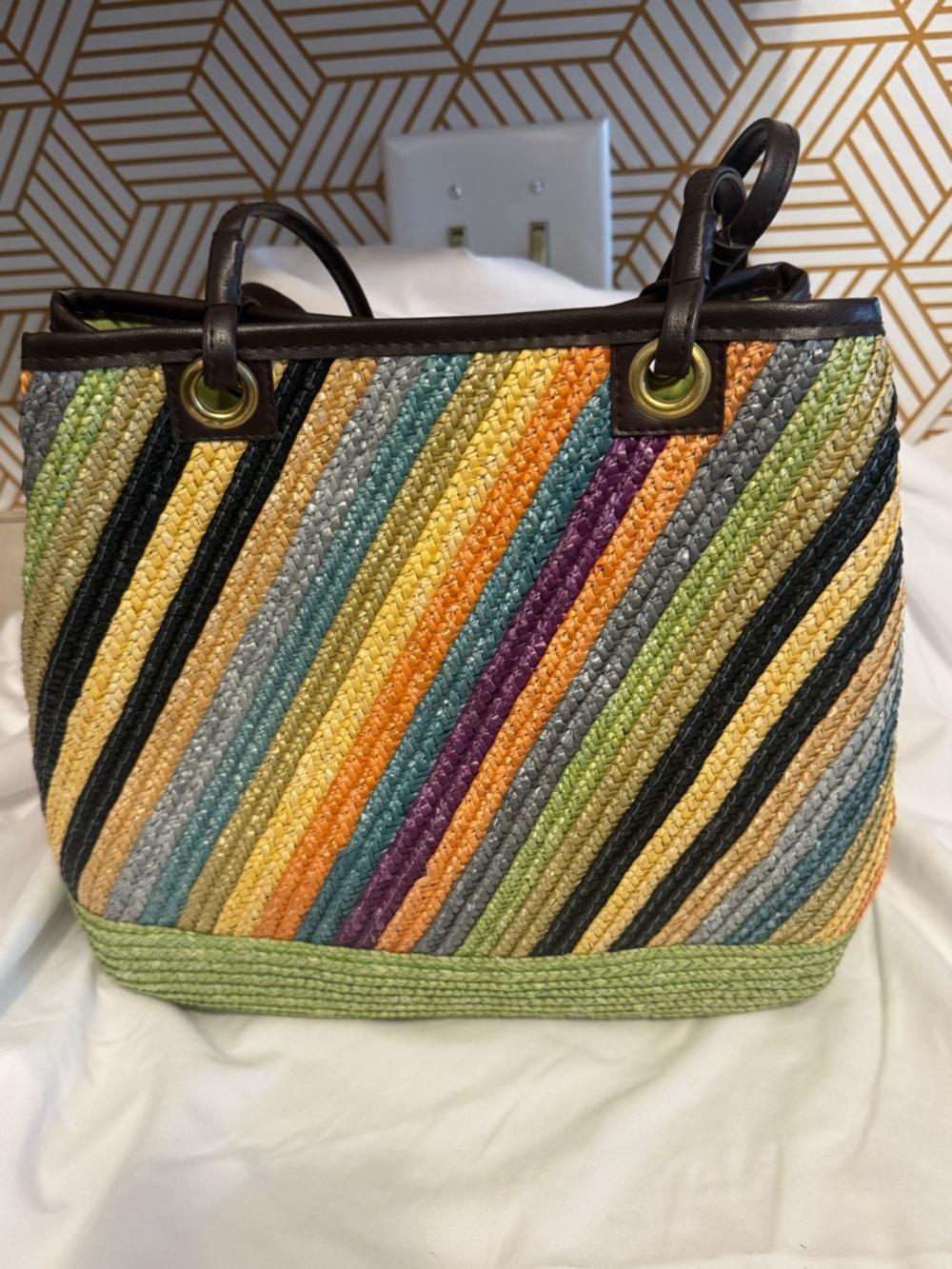 NWOT Woven Straw Multi-Color Boutique Striped Leather Shoulder Bag - Picture 2 of 5